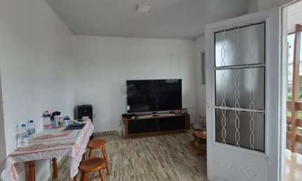 Belíssima casa de 2 dormitórios com um amplo pátio na cidade de Passo Fundo