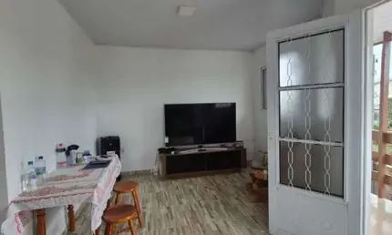 Belíssima casa de 2 dormitórios com um amplo pátio na cidade de Passo Fundo