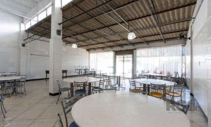 Prédio Comercial | 220m2 Privativos | Salão de Festas | Bairro Vila Nova