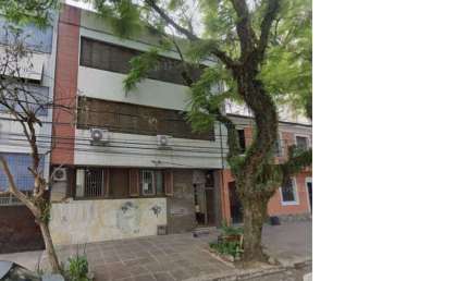 Cobertura no bairro Farroupilha / Bom Fim de 4 dormitórios com pátio