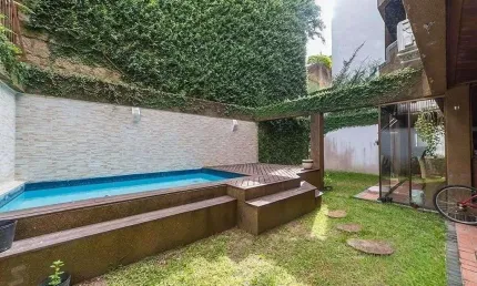 Oportunidade Única! Garden Semimobiliado com 3 Quartos e Varanda Gourmet e piscina. Bairro Petrópolis
