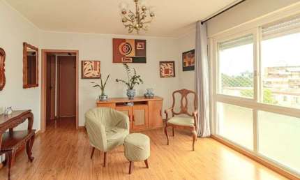 Apartamento com 2 quartos à venda na Beco Andaraí, 514, Passo da Areia, Porto Alegre
