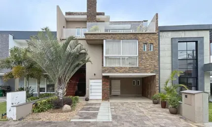 Casa em condomínio fechado com 3 quartos à venda na Rua Ivo Walter Kern, 669, Hípica, Porto Alegre