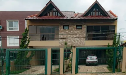 Casa com 3 quartos à venda na Rua Dom Jaime de Barros Câmara, 771, Sarandi, Porto Alegre