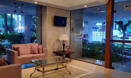Apartamento com 3 quartos à venda na Rua Vinte e Quatro de Outubro, 565, Moinhos de Vento, Porto Alegre