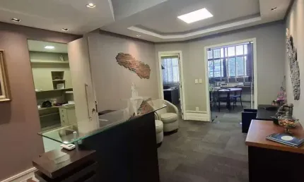 Sala comercial à venda na Rua Barão do Triunfo, 498, Menino Deus, Porto Alegre