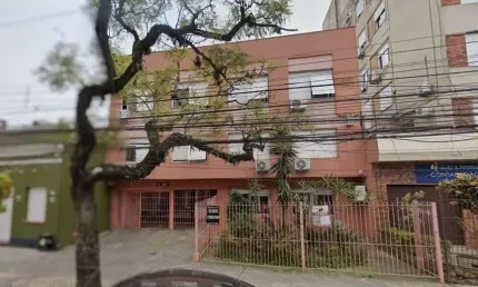 Apartamento na Cidade Baixa de 3 dormitórios e vaga