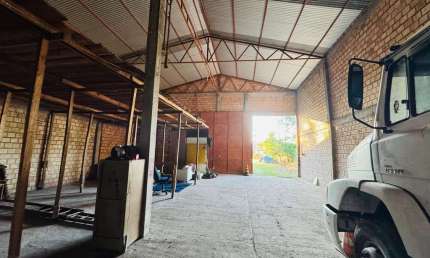 Barracão / Galpão / Depósito à venda na Beco Do Parafuso, 203, Lageado, Porto Alegre