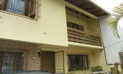 Casa com 5 quartos à venda na Rua Barão de Teffe, 323, Menino Deus, Porto Alegre