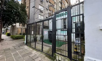 Casa com 2 quartos à venda na Rua José do Patrocínio, 1175, Cidade Baixa, Porto Alegre