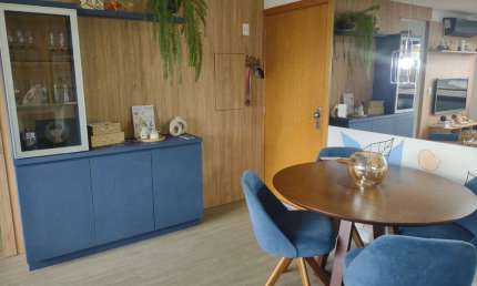 Apartamento de 62m², 2 dormitórios com suíte, churrasqueira, vaga coberta, infraestrutura completa, na zona sul de Porto Alegre.