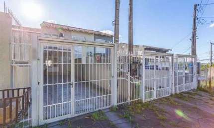 Casa sobrado, 2 dormitórios, 66m² privativos, no Jardim Leopoldina, Porto Alegre