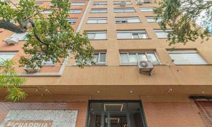 Apartamento de 2 quartos no bairro Azenha em Porto Alegre
