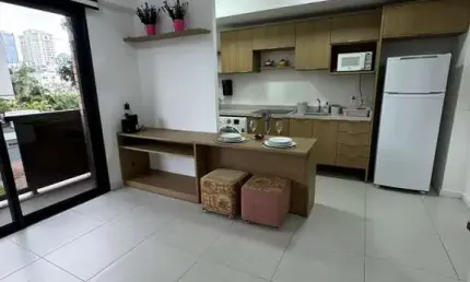 Apartamento de 42 m2 para alugar com 1 suíte, lavabo, churrasqueira e vaga no bairro boa vista em porto alegre.