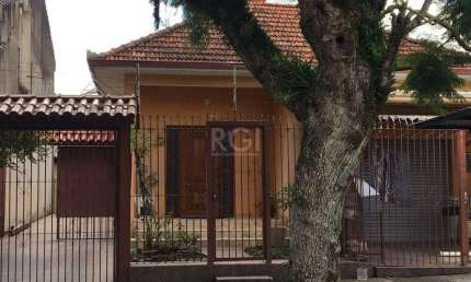Casa com 3 quartos à venda na Rua Dona Firmina, 817, Vila São José, Porto Alegre