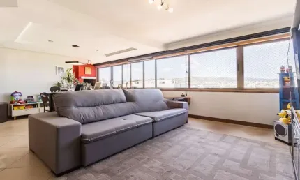 Apartamento com 3 quartos, 1 suíte, à venda no bairro Petrópolis