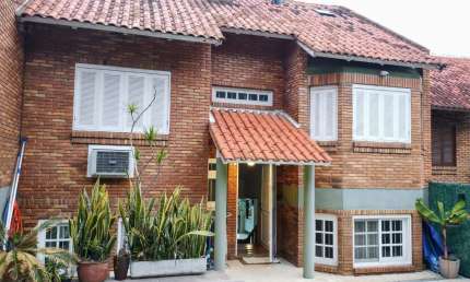 Casa em condomínio fechado com 3 quartos à venda na Rua Simão Bolívar, 989, Vila Conceição, Porto Alegre