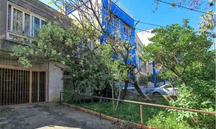 Casa com 3 quartos à venda na Avenida Protásio Alves, 3238, Petrópolis, Porto Alegre
