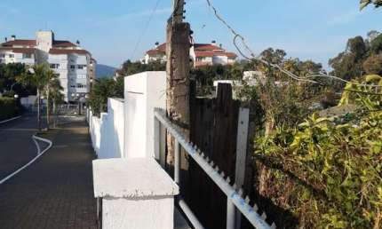 Terreno à venda na Avenida Eduardo Prado, 117, Cavalhada, Porto Alegre