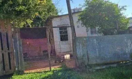 Terreno à venda na Rua Santa Cruz, 75, Santa Tereza, Porto Alegre