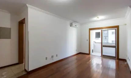 Apartamento com 3 quartos à venda na Rua Afonso Arinos, 352, Camaquã, Porto Alegre