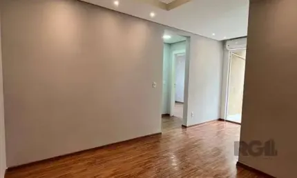 Ótima Casa Terrea, 2 dormitórios , 2 vagas de garagens bairro Hipica em Porto Alegre