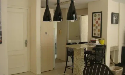 Vende-se apartamento com 2 quartos(1 suíte), 86m² e sacada - Mont&amp;#39;Serrat