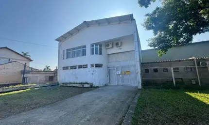 Oportunidade - Pavilhão na Vila Nova - 100m da Av. Vicente Monteggia- 550m² privativos