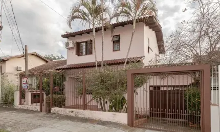Casa com 4 quartos à venda na Rua Três Passos, 186, Passo da Areia, Porto Alegre