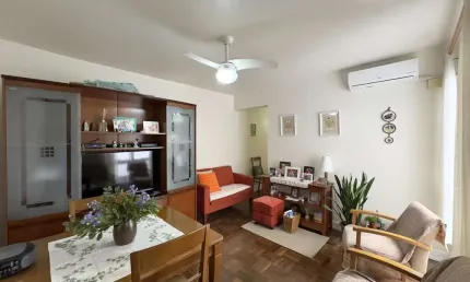 Apartamento 2 dormitórios com peças amplas no centro histórico