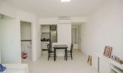 Apartamento mobiliado à venda com 1 dormitório no Mont Serrat