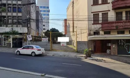 Terreno comercial à venda na Avenida Protásio Alves, 2385, Petrópolis, Porto Alegre