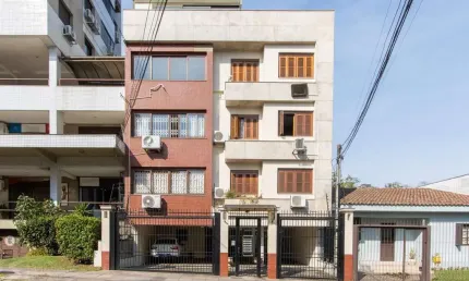 Apartamento com 4 quartos à venda na Rua General Pedro Bittencourt, 139, Passo da Areia, Porto Alegre