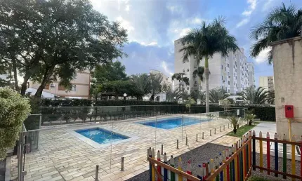 Cobertura com 3 quartos e 1 vaga de garagem na Rua Sadi Castro.