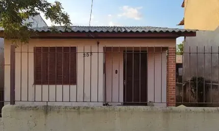Casa com 3 quartos à venda na Rua Ernesto Dornelles, 334, Jardim Carvalho, Porto Alegre
