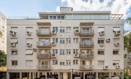 Apartamento a venda com 3 dormitórios no bairro passo da areia.