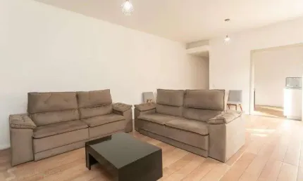 Amplo apartamento no bairro petrópolis com 2 vagas de garagem