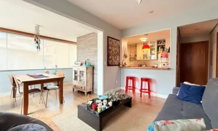 Apartamento com 2 quartos, sendo 1 suíte e 2 vagas no bairro bela vista