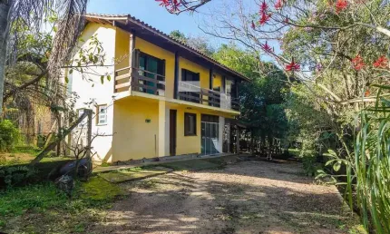 Ótimo sitio com 2 dormitórios no bairro hípica com área frutífera