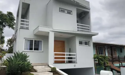 Casa em condomínio fechado com 3 quartos à venda no Aruã, Mogi das Cruzes  por R$ 1.500.000