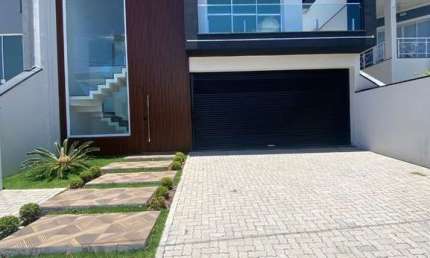 Casa com 4 quartos à venda no Aruã, Mogi das Cruzes  por R$ 1.790.000