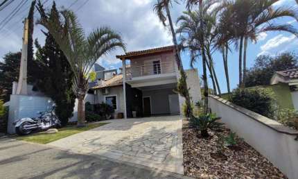 Casa com 3 quartos à venda no Aruã, Mogi das Cruzes  por R$ 1.650.000