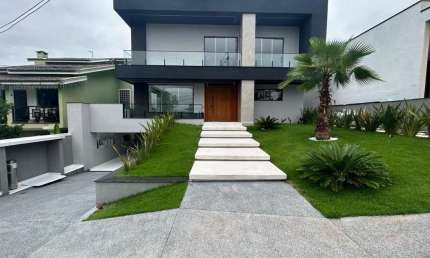 Casa com 4 quartos à venda no Aruã, Mogi das Cruzes  por R$ 3.800.000