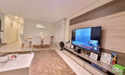 Casa com 4 quartos à venda na Chácara das Flores, Mogi das Cruzes  por R$ 1.250.000