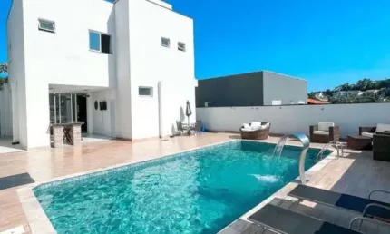 Casa com 3 quartos à venda no Aruã Eco Park, Mogi das Cruzes  por R$ 2.400.000