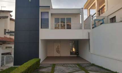 Casa em condomínio fechado com 4 quartos à venda no Aruã, Mogi das Cruzes  por R$ 1.650.000