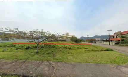 Lindo terreno de esquina, plano na praia dos açores
