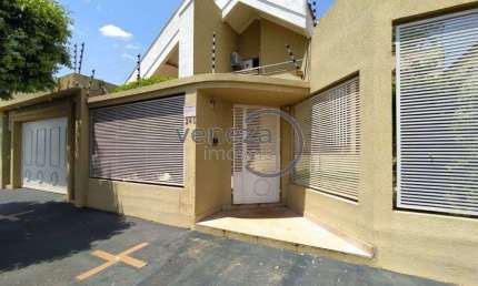 Casa Residencial com 3 quartos  à venda, 337.53 m2 por R$1800000.00  - Alcantara - Londrina/PR