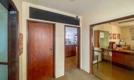 Sala à venda, 212.00 m2 por R$360000.00  - Centro - Londrina/PR