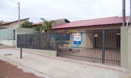 Casa Residencial com 3 quartos  à venda, 164.00 m2 por R$550000.00  - Santa Monica - Londrina/PR